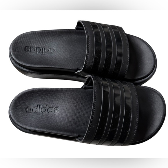 Like new! ADIDAS
WOMENS ADILETTE PLATFORM SLIDE SANDAL - Picture 9 of 9